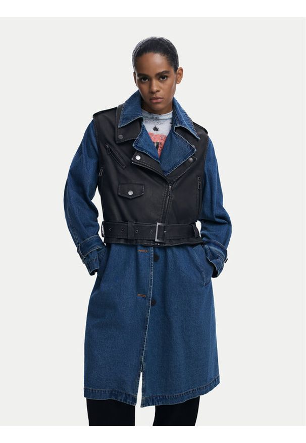 Desigual Płaszcz przejściowy Denimbike 25WWEW52 Niebieski Regular Fit. Kolor: niebieski. Materiał: bawełna