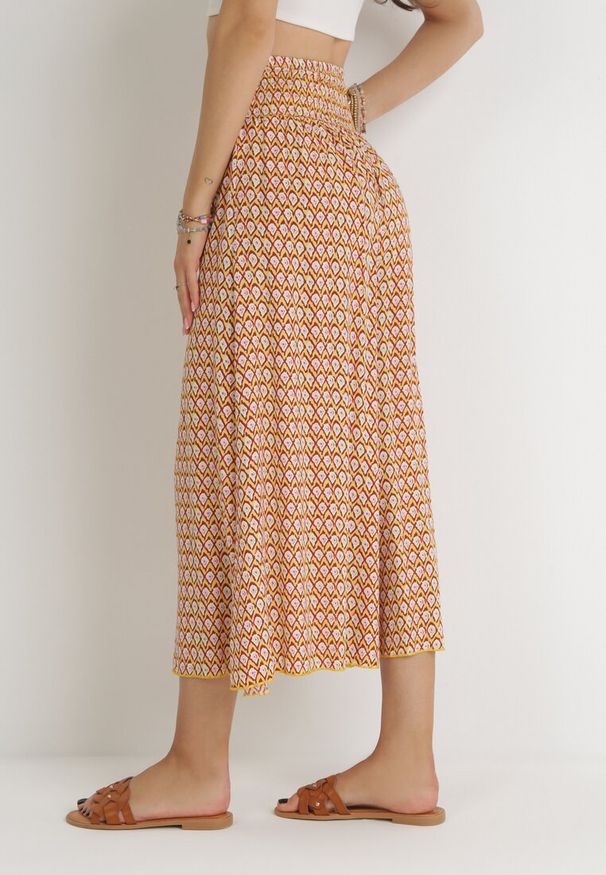 Born2be - Żółto-Pomarańczowe Wiskozowe Spodnie z Szerokimi Nogawkami i Gumką w Pasie Athulia. Kolor: żółty. Materiał: wiskoza. Sezon: wiosna, lato