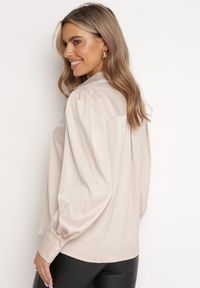 Born2be - Beżowa Koszula z Bufiastymi Rękawami Zapinana na Guziki Ozdobiona Koralikami Torlee. Kolor: beżowy. Wzór: aplikacja #4