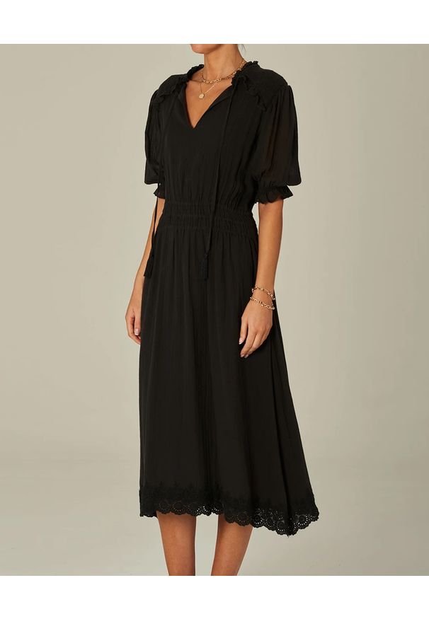 M.A.B.E - Czarna sukienka midi Ines. Kolor: czarny. Materiał: bawełna, koronka. Wzór: koronka. Długość: midi