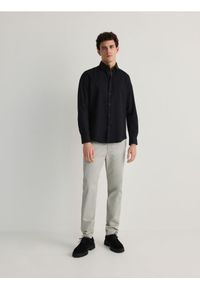 Reserved - Spodnie chino slim fit - jasnoszary. Kolor: szary. Materiał: bawełna #1