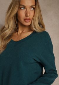 Renee - Niebieski Sweter z Wełną i Wiskozą z Trójkątnym Dekoltem Kaitte. Okazja: na co dzień. Kolor: niebieski. Materiał: wełna, wiskoza. Styl: casual, elegancki #2