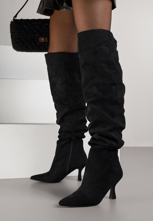 Born2be - Czarne Marszczone Kozaki na Szpilce Wiolessa. Okazja: na co dzień. Kolor: czarny. Materiał: jeans. Obcas: na szpilce. Styl: elegancki, wizytowy, casual