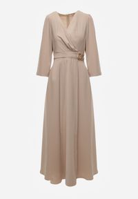 Renee - Beżowa Elegancka Sukienka o Kopertowym Kroju Zdobiona Aplikacją w Talii Zilendra. Kolor: beżowy. Wzór: aplikacja. Typ sukienki: kopertowe. Styl: elegancki #6