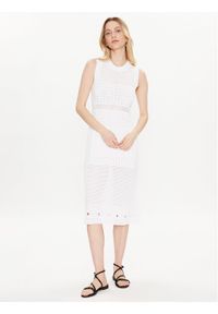 Liviana Conti Sukienka dzianinowa F3SA33 Biały Regular Fit. Kolor: biały. Materiał: syntetyk