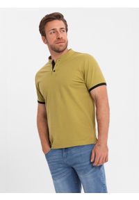 Ombre Clothing - Męski casualowy t-shirt z dekoltem henley i kontrastowym wykończeniem – oliwkowy V11 - Rozmiar: XL. Okazja: na co dzień. Typ kołnierza: typu henley, polo, bez kołnierzyka. Kolor: oliwkowy. Materiał: bawełna. Długość: długie. Styl: casual