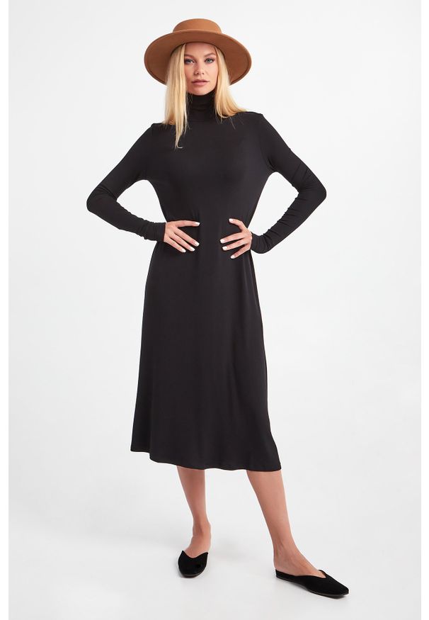 Max Mara Leisure - SUKIENKA CALLAS MAX MARA LEISURE. Materiał: dzianina, prążkowany. Typ sukienki: proste. Długość: midi