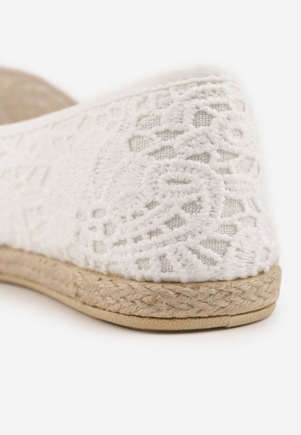 Born2be - Białe Koronkowe Espadryle z Plecionką na Nosku Zynava. Kolor: biały. Materiał: koronka. Sezon: wiosna, lato. Styl: klasyczny