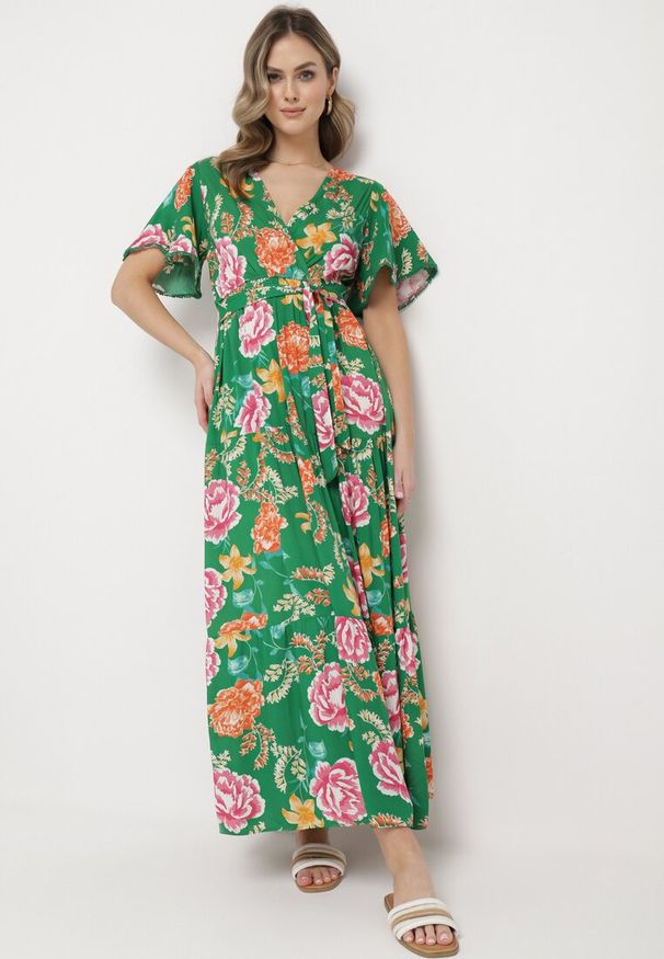 Born2be - Zielona Sukienka Maxi z Gumką w Talii z Szerokimi Rękawami i Kwiatowym Printem Nodriala. Okazja: na imprezę. Kolor: zielony. Wzór: nadruk, kwiaty. Sezon: lato. Długość: maxi