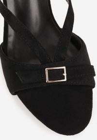Born2be - Czarne Eleganckie Klapki na Szpilce z Ozdobnymi Paskami i Sprzączką Malirodia. Okazja: na ślub cywilny, na wesele. Kolor: czarny. Materiał: satyna. Wzór: paski. Obcas: na szpilce. Styl: elegancki #5
