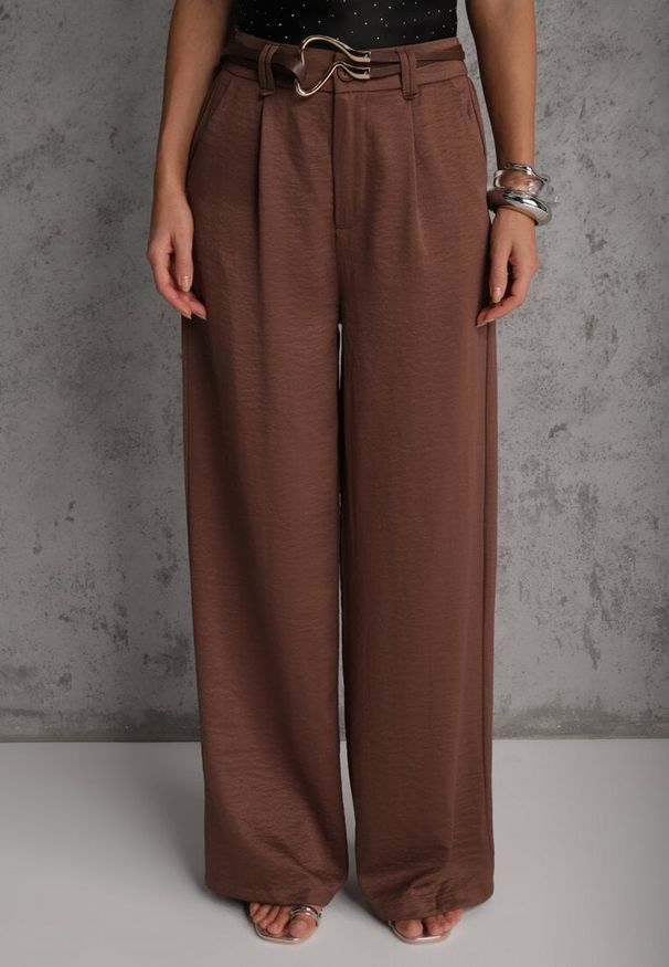 Renee - Brązowe Spodnie Szerokie z Dodatkiem Bawełny High Waist z Metaliczną Klamrą Azaerixis. Okazja: na co dzień. Stan: podwyższony. Kolor: brązowy. Materiał: bawełna. Styl: casual