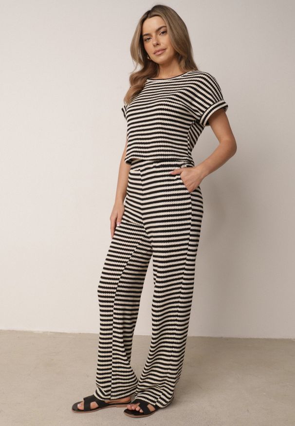 Born2be - Beżowo-Czarny Dzianinowy Komplet z Bawełną Ozdobiony Wzorem w Paski Spodnie i Bluzka Amiphisia. Kolor: beżowy. Materiał: bawełna, dzianina. Wzór: paski, aplikacja