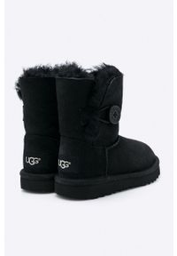 Ugg - UGG Obuwie zimowe kolor czarny. Nosek buta: okrągły. Kolor: czarny. Materiał: wełna. Sezon: zima