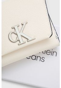 Calvin Klein Jeans portfel K60K609349.PPYY damski kolor biały. Kolor: biały. Materiał: materiał, włókno #3