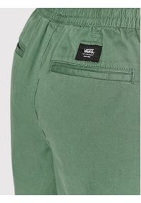Vans Spodnie materiałowe Range VN0A7RMP Zielony Relaxed Fit. Kolor: zielony. Materiał: materiał, bawełna
