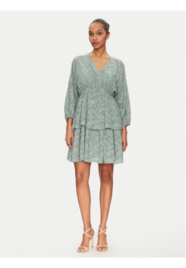 YAS Sukienka koktajlowa Miri 26036644 Zielony Regular Fit. Kolor: zielony. Materiał: syntetyk. Styl: wizytowy