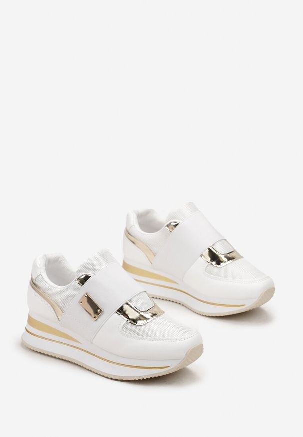 Renee - Białe Sneakersy na Grubej Podeszwie z Ozdobną Gumką Iivonen. Kolor: biały