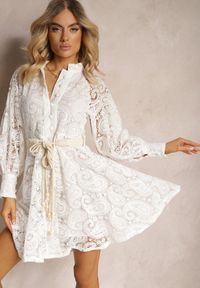Renee - Biała Sukienka Melliopis. Kolor: biały. Materiał: koronka, tkanina. Wzór: paisley. Styl: elegancki. Długość: mini