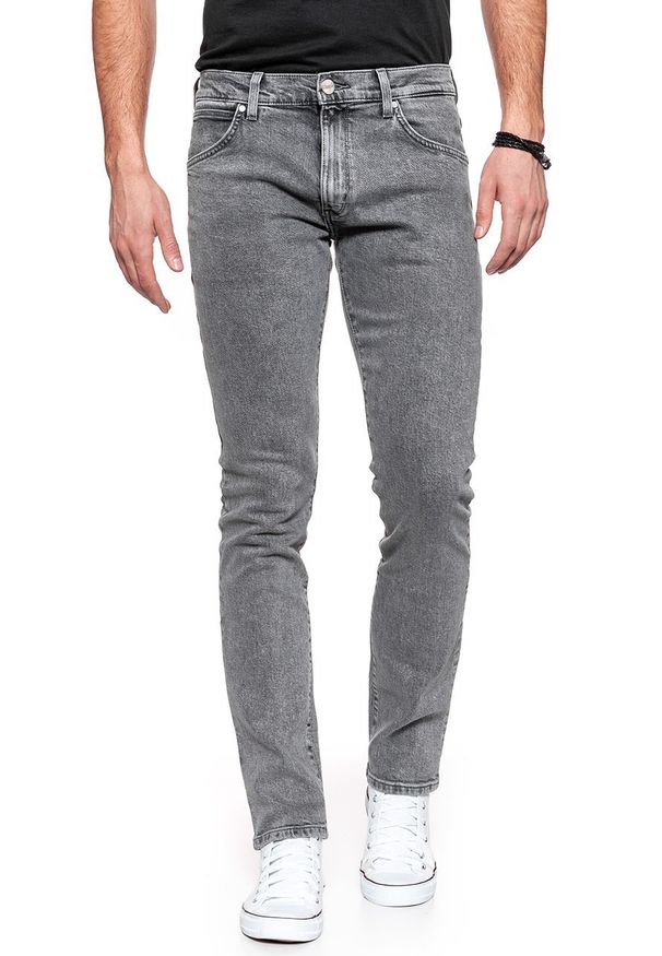 Wrangler - SPODNIE MĘSKIE WRANGLER LARSTON BLEACHED BLACK W18SRA24P 112127609. Stan: obniżony