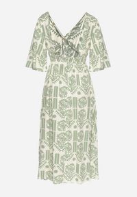 Born2be - Zielono-Kremowa Sukienka Wiskozowa Rozkloszowana z Odkrytymi Plecami w Print Boho Turaisa. Okazja: na co dzień. Typ kołnierza: dekolt w kształcie V. Kolor: zielony. Materiał: wiskoza. Długość rękawa: długi rękaw. Wzór: nadruk. Typ sukienki: proste, rozkloszowane. Styl: boho #4