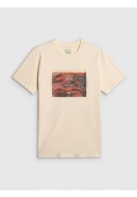 4f - 4F T-shirt regular z nadrukiem męski - biały M. Okazja: na co dzień. Kolor: biały. Materiał: materiał. Wzór: nadruk. Styl: casual, sportowy #1