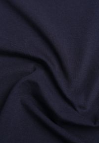 Born2be - Granatowy Bawełniany T-shirt w Klasycznym Stylu Nedila. Kolor: niebieski. Materiał: bawełna. Długość: długie. Styl: klasyczny #3