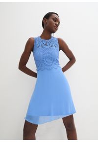 bonprix - Sukienka szyfonowa z koronką. Kolor: niebieski. Materiał: szyfon, koronka. Wzór: koronka. Styl: elegancki