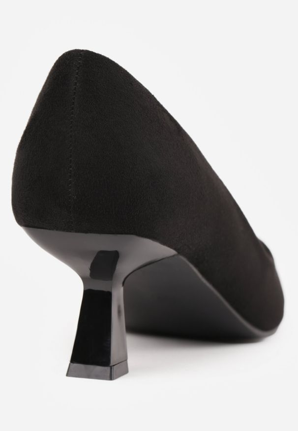 Born2be - Czarne Czółenka Vices z Imitacji Zamszu na Obcasie Typu Kaczuszka ze Skórzaną Wkładką Etamarea. Okazja: na imprezę, do pracy, na spotkanie biznesowe. Nosek buta: szpiczasty. Kolor: czarny. Materiał: skóra, zamsz. Wzór: gładki. Obcas: na obcasie. Styl: wizytowy, biznesowy, elegancki. Wysokość obcasa: średni