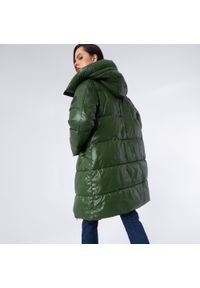 Wittchen - Damski płaszcz pikowany oversizowy zielony. Kolor: zielony. Materiał: nylon. Długość: długie. Styl: elegancki #7