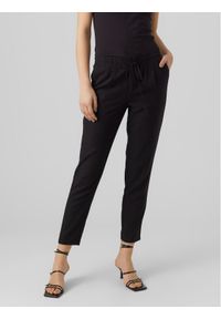 Vero Moda Spodnie materiałowe Jesmilo 10279691 Czarny Regular Fit. Kolor: czarny. Materiał: wiskoza, len