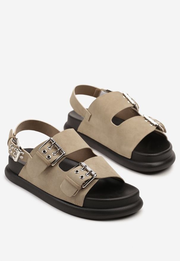 Born2be - Ciemnobeżowe Sandały z Paskami z Klamrami na Piankowej Podeszwie Filaris. Okazja: na spacer, na imprezę. Zapięcie: klamry. Kolor: beżowy. Styl: klasyczny, elegancki