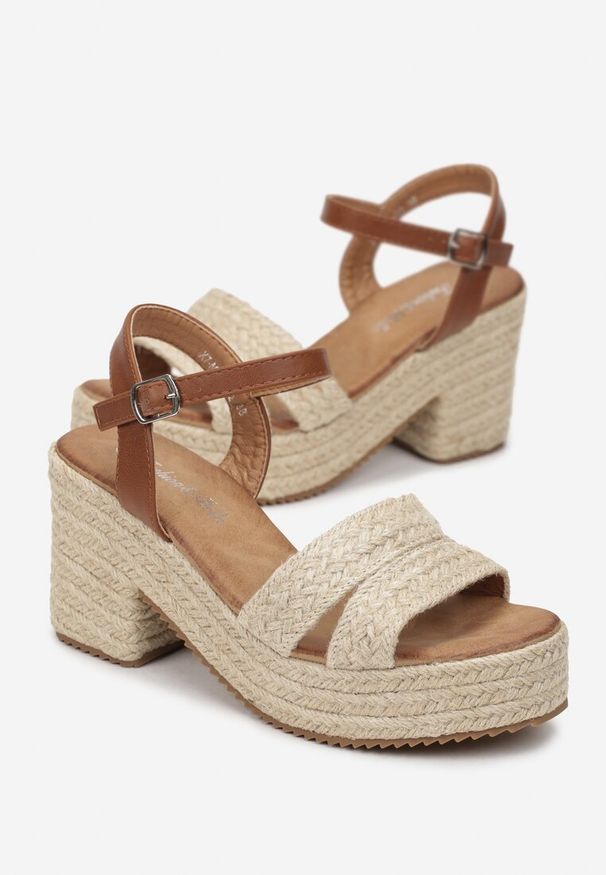 Renee - Beżowe Sandały z Modną Plecionką na Obcasie i Paskach Monise. Zapięcie: pasek. Kolor: beżowy. Obcas: na obcasie. Styl: boho. Wysokość obcasa: średni