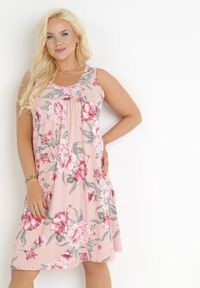 Born2be - Różowa Trapezowa Sukienka Midi w Kwiaty Lexani. Okazja: na co dzień. Kolor: różowy. Długość rękawa: bez rękawów. Wzór: kwiaty. Typ sukienki: trapezowe. Styl: casual. Długość: midi #1