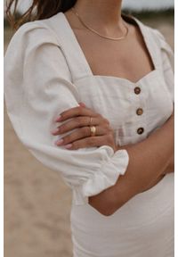 Marsala - Bluzka w stylu boho wykonana z lnu w kolorze ecru - FRESA BY MARSALA. Okazja: na imprezę. Materiał: len. Styl: boho