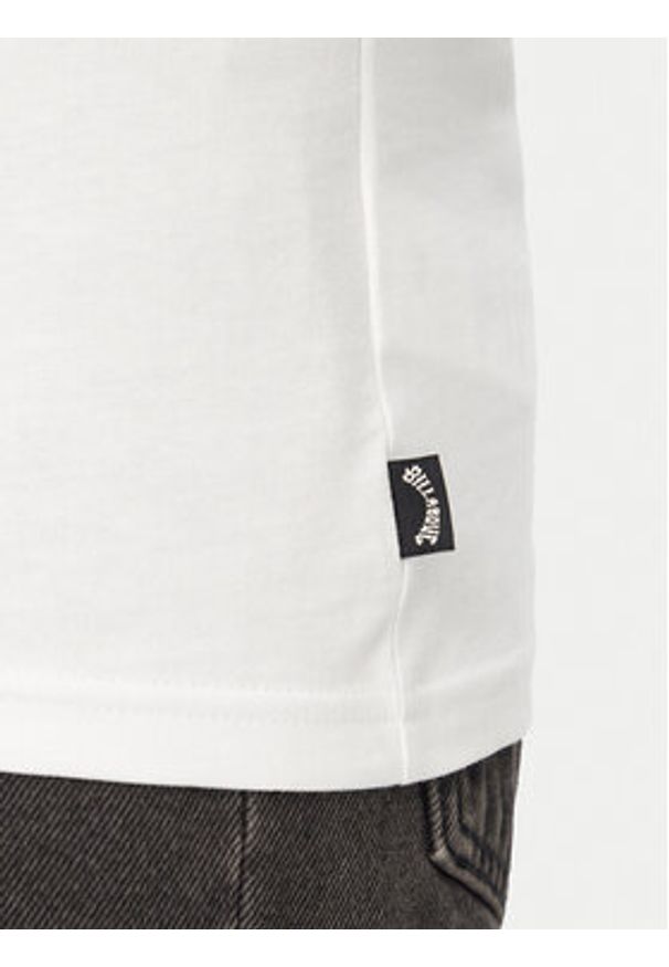 Billabong T-Shirt Fauna EBYZT00499 Biały Regular Fit. Kolor: biały. Materiał: bawełna