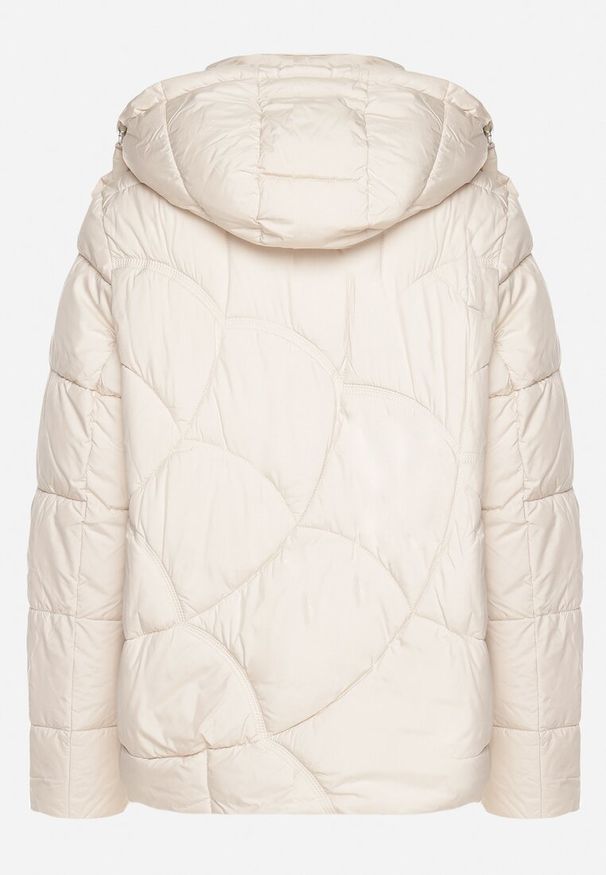 Born2be - Jasnobeżowa Kurtka Pikowana z Odpinanym Kapturem i Kieszeniami Saladora. Okazja: na spotkanie biznesowe, do pracy, na co dzień. Kolor: beżowy. Materiał: jeans. Długość rękawa: długi rękaw. Długość: długie. Styl: biznesowy, casual, elegancki