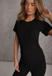 Renee - Czarny T-shirt Basic z Okrągłym Dekoltem Dolea. Okazja: na co dzień. Kolor: czarny. Materiał: jeans. Długość: krótkie. Wzór: gładki. Styl: casual #1