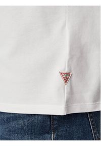 Guess Polo M6YP28 K4475 Biały Slim Fit. Typ kołnierza: polo. Kolor: biały. Materiał: bawełna #2