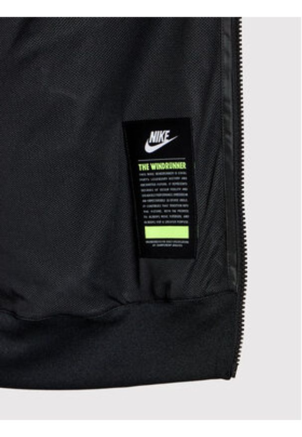 Nike Kurtka do biegania Sportswear Windrunner DA0001 Czarny Standard Fit. Kolor: czarny. Materiał: syntetyk