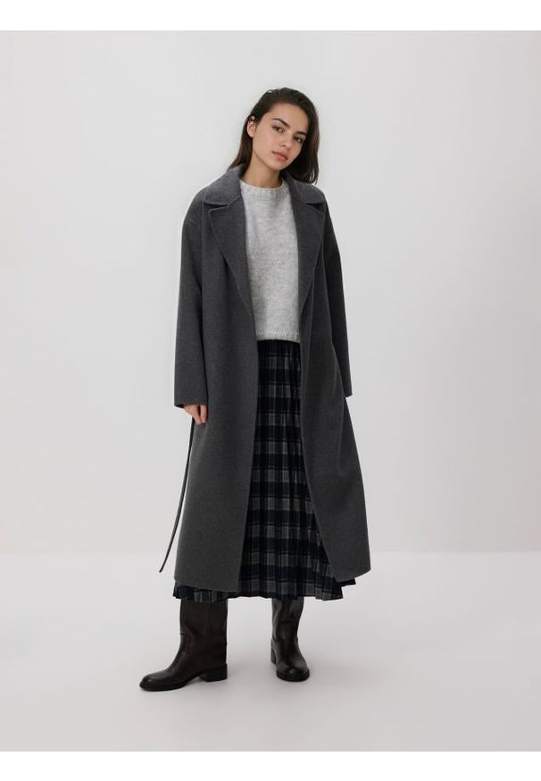 Reserved - Plisowana spódnica w kratę - granatowy. Kolor: niebieski. Materiał: dzianina, wiskoza