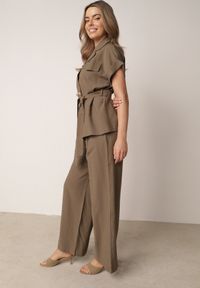 Born2be - Zielony Letni Komplet z Wiskozy i Lnu Szerokie Spodnie i Bluzka z Wiązaniem Pesalia. Kolor: zielony. Materiał: wiskoza, len #2