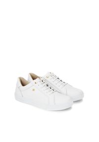 Kazar - Białe sneakersy damskie. Kolor: biały. Materiał: skóra. Szerokość cholewki: normalna #5