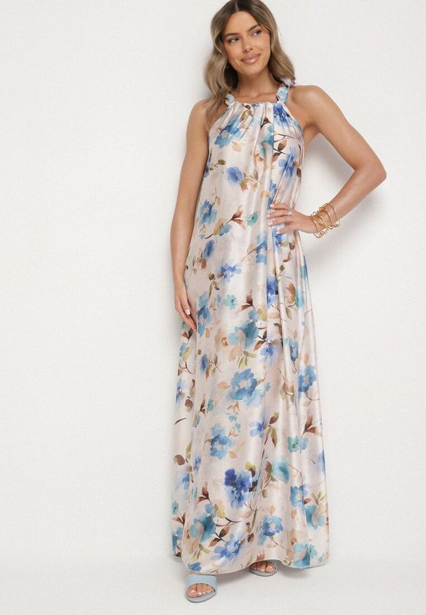 Born2be - Jasnoniebieska Satynowa Sukienka w Kwiaty Fenaresia. Okazja: na spacer, na co dzień. Kolor: niebieski. Materiał: satyna. Długość rękawa: na ramiączkach. Wzór: kwiaty. Sezon: lato. Typ sukienki: proste. Styl: casual, elegancki