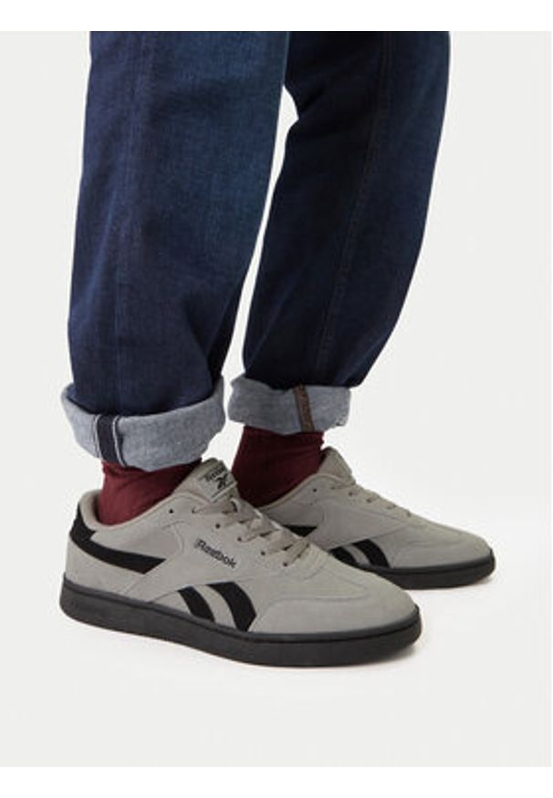 Reebok Sneakersy CEO-FORTE LOUNGER AR30252MSVB Szary. Kolor: szary. Materiał: skóra, zamsz