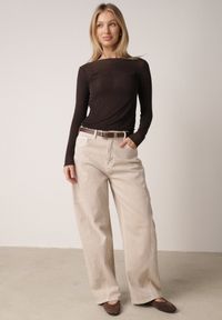 Born2be - Beżowe Bawełniane Jeansy o Kroju Balloon z Wysokim Stanem i Przeszyciami Katameia. Okazja: na co dzień. Stan: podwyższony. Kolor: beżowy. Wzór: aplikacja. Styl: casual, elegancki #7