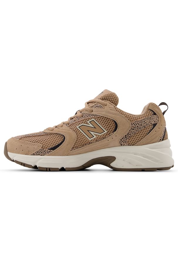 Buty damskie New Balance U530CRA – brązowe. Kolor: brązowy. Materiał: skóra, materiał, syntetyk. Szerokość cholewki: normalna. Sezon: lato. Sport: turystyka piesza