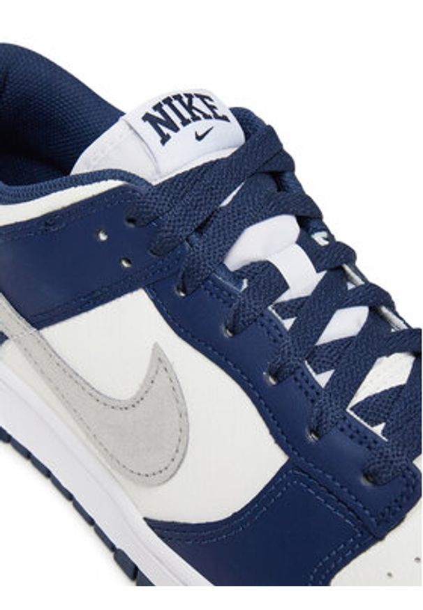 Nike Sneakersy Dunk Low FD9749 400 Biały. Kolor: biały. Materiał: skóra