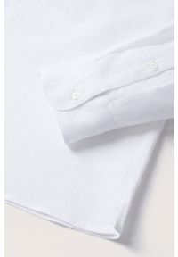 Mango Man koszula Bolar męska kolor biały regular ze stójką. Typ kołnierza: kołnierzyk stójkowy. Kolor: biały. Materiał: włókno. Długość rękawa: długi rękaw. Długość: długie