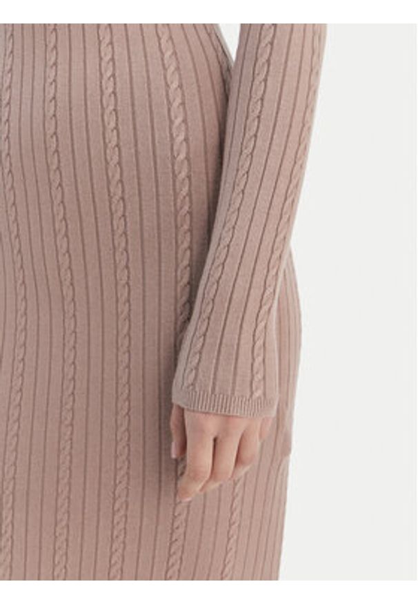 Guess Sukienka dzianinowa W6RK01 Z2YJ2 Beżowy Regular Fit. Kolor: beżowy. Materiał: wiskoza
