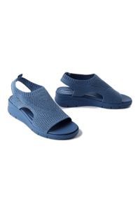 Tamaris - TAMARIS Comfort 8-88713-42 802 M8871342 denim, sandały damskie. Kolor: niebieski. Materiał: denim. Obcas: na koturnie